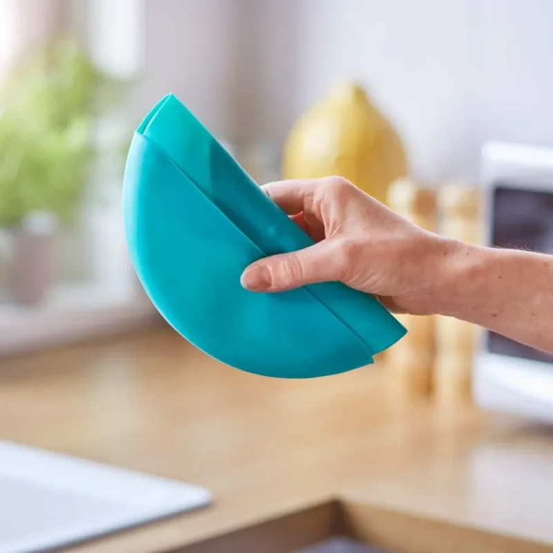 Tommee Tippee ROLL N GO BIB