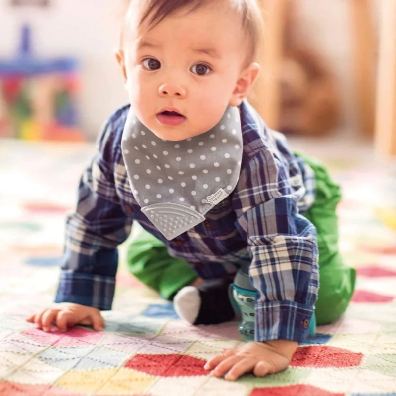 Tommee Tippee TEETHE N CHEW BANDANA BIB