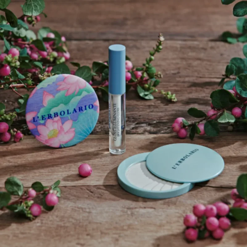 Kit make up Alba in Asia